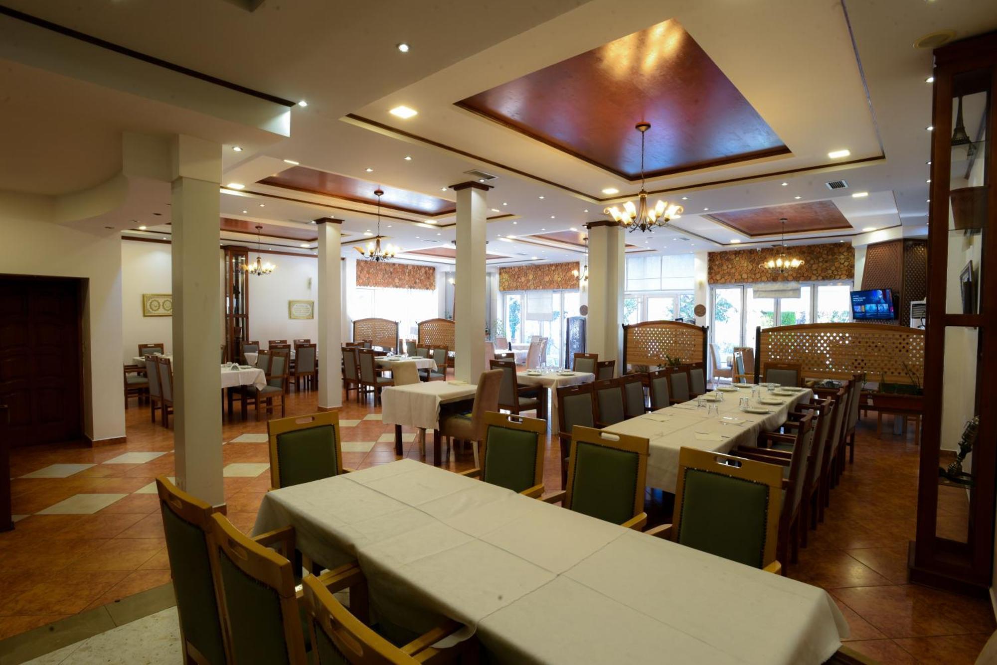 Hotel Restorant Halal Il Tramonto. Vorë Eksteriør billede